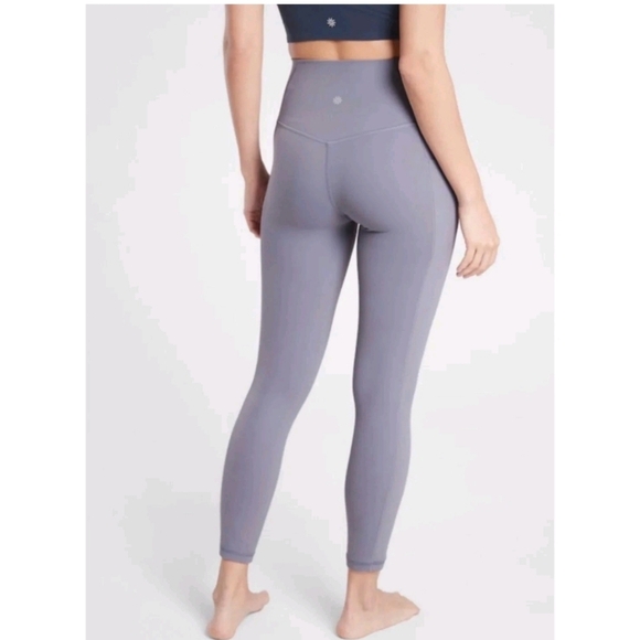 Athleta Pants - Athleta Purple Salutation Stash Pocket II  Crop Leggings S